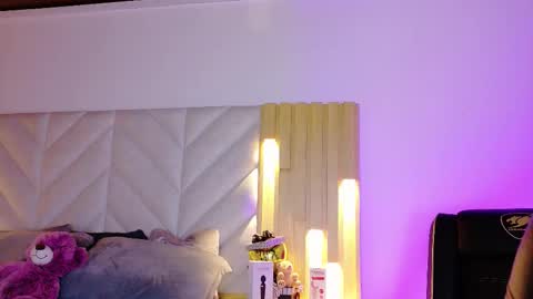 Anaise  online show from 03/13/26, 11:50