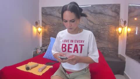 Analia smith online show from 02/10/26, 04:05