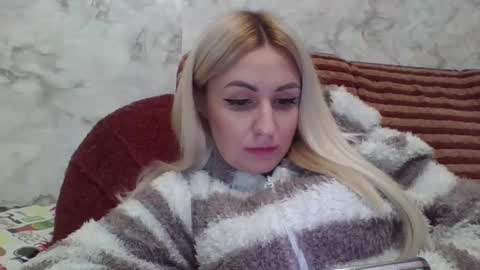 analqueen2024 online show from 12/06/24, 03:00