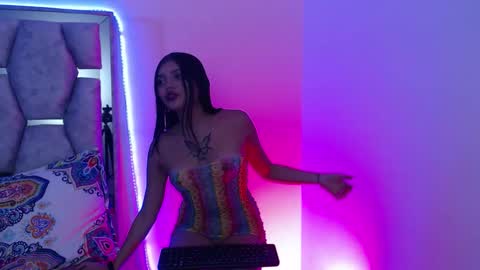 Snapshot of analymilles chatting on 11/20/25, 03:50 analymilles online show from 11/20/25, 03:50