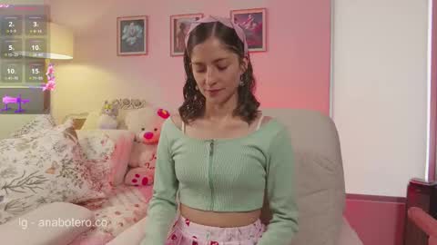 Ana Mara Botero online show from 10/16/25, 07:37