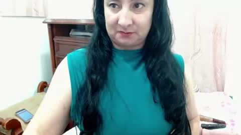 Snapshot of anamaria288 chatting on 06/25/26, 01:05 anamaria288 online show from 06/25/26, 01:05
