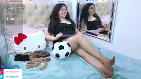 Anastasia Redgrave online show from 07/04/26, 01:56