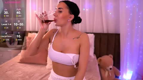 Snapshot of anarhodes chatting on 03/07/25, 05:40 Anna online show from 03/07/25, 05:40