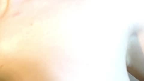 Snapshot of anarosse__ chatting on 12/22/24, 02:17 ana 3 online show from 12/22/24, 02:17