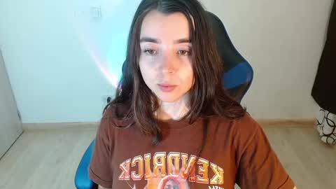 Snapshot of anarosse__ chatting on 03/06/25, 01:58 ana 3 online show from 03/06/25, 01:58