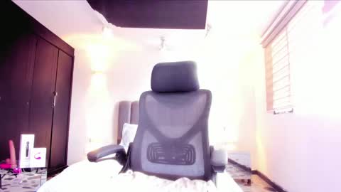 ana online show from 01/26/25, 03:47