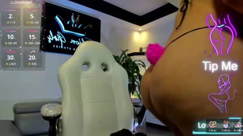 ana online show from 10/21/25, 12:28