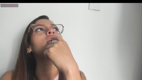 anasofia_07s online show from 09/28/25, 01:00