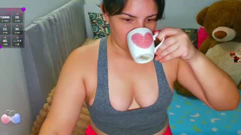 Snapshot of anaspark chatting on 08/04/26, 01:14 Ana online show from 08/04/26, 01:14