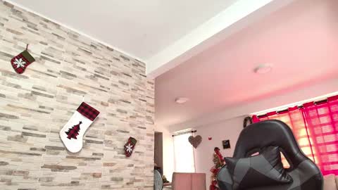 ana  online show from 12/01/24, 04:40