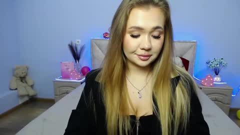 anastacyyellig online show from 01/24/25, 08:54