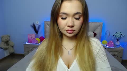 anastacyyellig online show from 01/29/25, 08:40