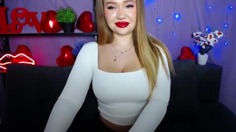 anastacyyellig online show from 03/07/25, 04:02