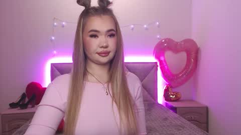 anastacyyellig online show from 02/19/26, 09:33