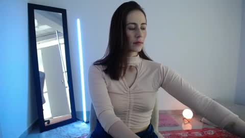anastasia_doll8 online show from 05/10/26, 02:44