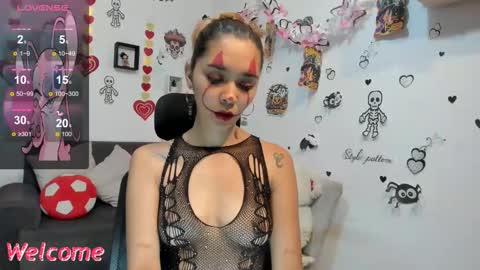 Snapshot of anastasia_tuya chatting on 10/15/25, 01:28 anastasia online show from 10/15/25, 01:28