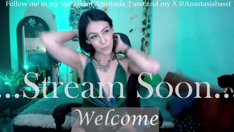 Jennyfer.... but u can say me Anastasia online show from 03/06/25, 06:08