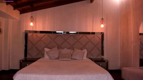 A N A S T A S I A  online show from 11/05/25, 10:48