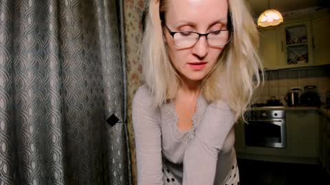 Anastasia online show from 12/21/24, 01:32