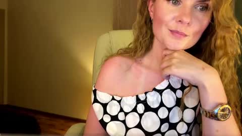 Snapshot of anavelle chatting on 06/30/26, 11:06 Ana online show from 06/30/26, 11:06