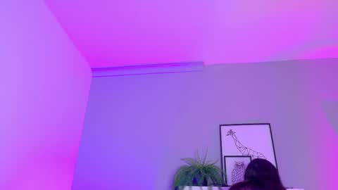 Kendra  online show from 11/03/25, 10:16