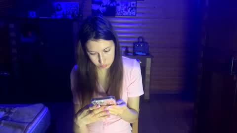 Ashley Cooper online show from 11/01/25, 05:04