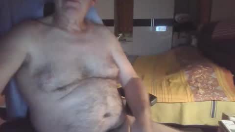 Snapshot of andaman58 chatting on 09/26/25, 01:26 andaman58 online show from 09/26/25, 01:26