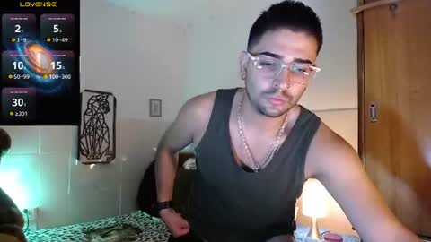 Snapshot of andders_ chatting on 06/10/26, 12:11 Anders online show from 06/10/26, 12:11