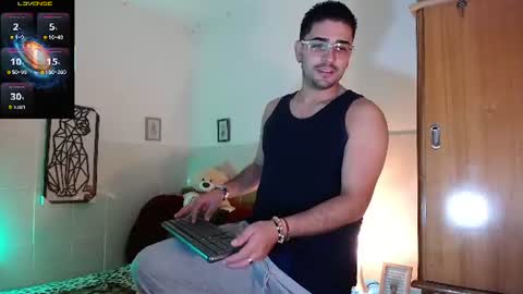 Snapshot of andders_ chatting on 06/17/26, 05:58 Anders online show from 06/17/26, 05:58