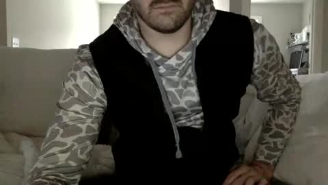 Snapshot of andees222 chatting on 12/31/24, 04:25 Andees222 online show from 12/31/24, 04:25