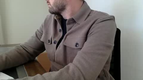 Snapshot of andees222 chatting on 02/21/25, 06:59 Andees222 online show from 02/21/25, 06:59