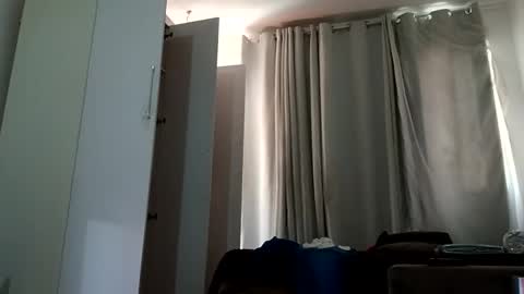 Snapshot of andemax chatting on 01/19/25, 05:28 And 16.8 online show from 01/19/25, 05:28