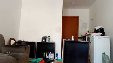 Snapshot of andemax chatting on 02/09/25, 04:40 And 16.8 online show from 02/09/25, 04:40