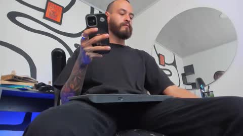 Andrs   -                   online show from 01/18/26, 01:31