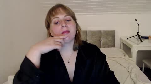 Snapshot of andorphina chatting on 03/06/26, 08:38 Andorphin online show from 03/06/26, 08:38