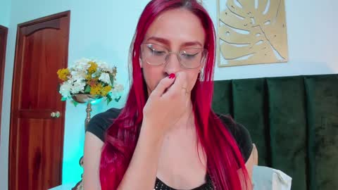 Andra Cyrus online show from 01/27/25, 05:37