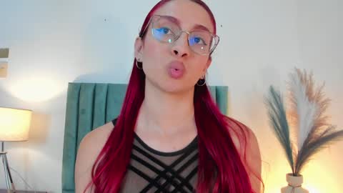 Andra Cyrus online show from 01/30/25, 05:39