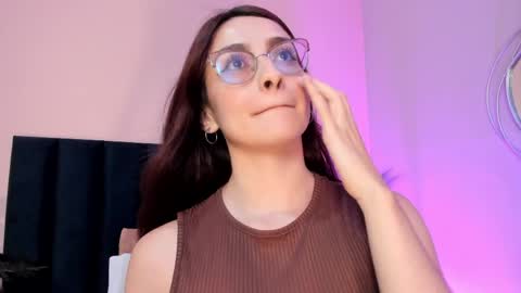 Andra Cyrus online show from 04/09/26, 06:19