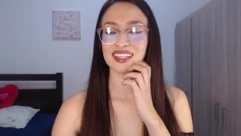 andracyruss_ online show from 08/08/26, 01:46