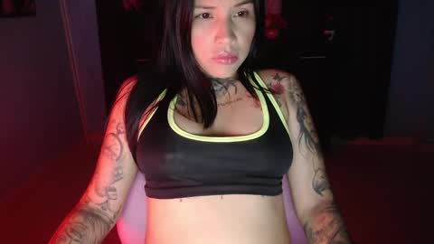 Snapshot of andre10_ chatting on 09/11/25, 04:23 MARIA online show from 09/11/25, 04:23