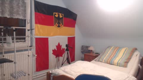 Snapshot of andre124231 chatting on 12/02/24, 09:17 Andre online show from 12/02/24, 09:17