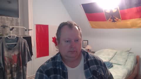 Snapshot of andre124231 chatting on 11/04/25, 05:01 Andre online show from 11/04/25, 05:01