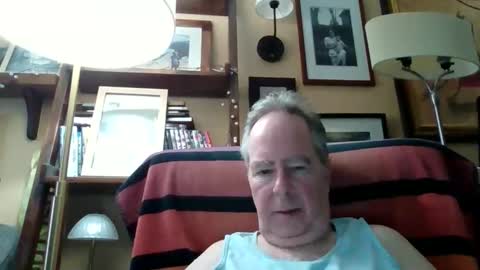 Snapshot of andre6045 chatting on 04/06/26, 08:43 andre6045 online show from 04/06/26, 08:43