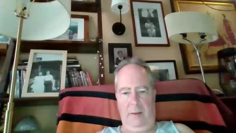 Snapshot of andre6045 chatting on 04/22/26, 07:04 andre6045 online show from 04/22/26, 07:04