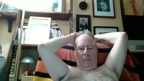 Snapshot of andre6045 chatting on 05/07/26, 06:35 andre6045 online show from 05/07/26, 06:35