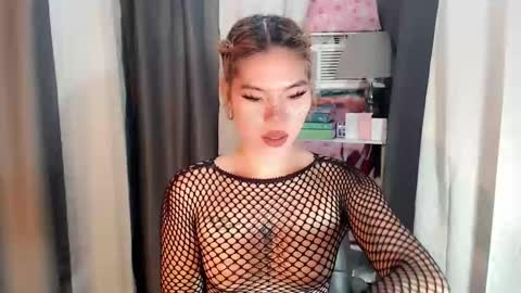 andrea06121998 online show from 03/08/26, 11:58