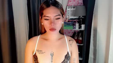 andrea06121998 online show from 03/29/26, 12:49