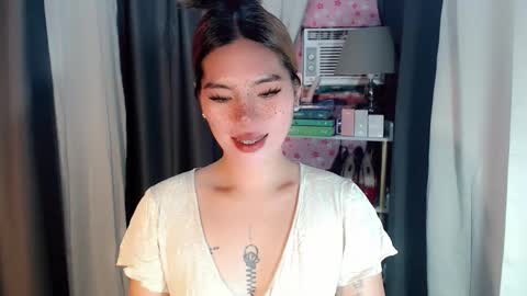 andrea06121998 online show from 04/02/26, 04:26