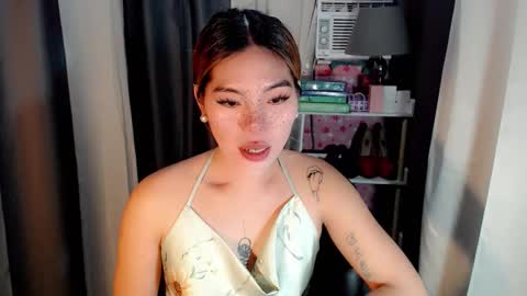 andrea06121998 online show from 04/16/26, 06:09